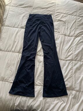 Source Unknown Navy Boot-Cut Yoga Pants